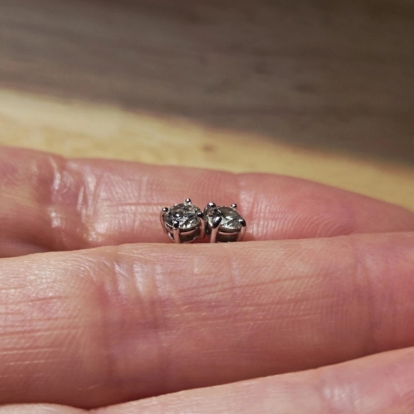 Diamond Stud Earrings  Round Natural  14KT Gold 4 Prongs Minimalist - Picture 6 of 11